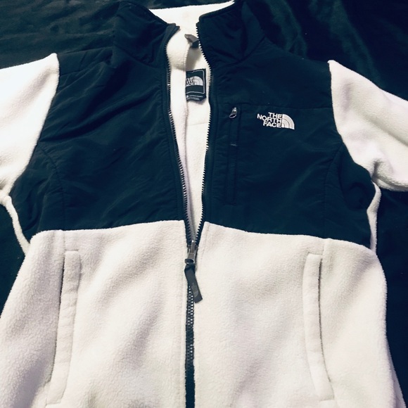 Women’s Size Small North Face Jacket - Picture 4 of 5